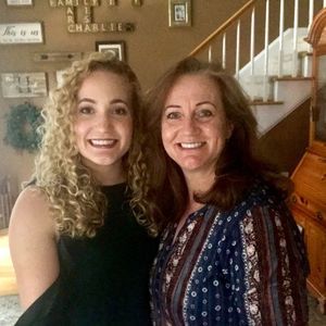 Meet your Posher, Lisa